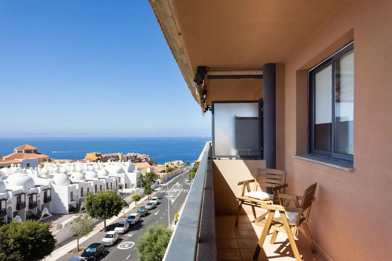 Paradise Sunny Home By Sunkeyrents contacts